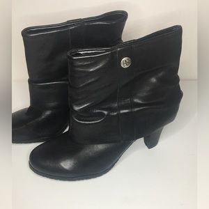 BCBG Cornelia Paris Fold Over Booties Never Worn Womens Size 7.5